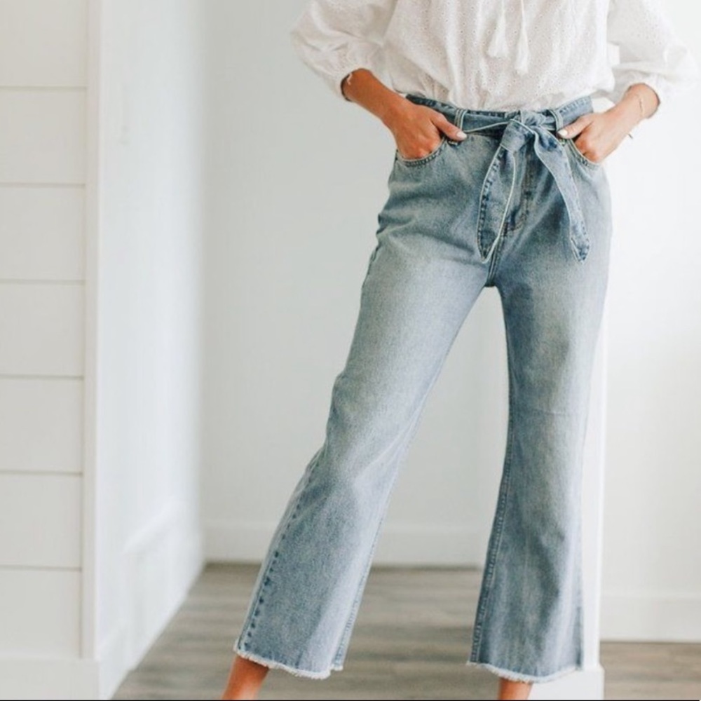 Amuse Society High Rise  & Cropped Wide Leg Jeans